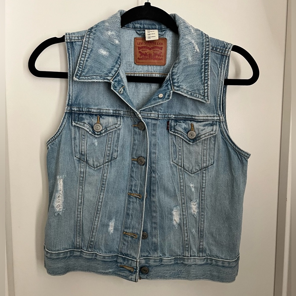 EUC Levi’s Evil Eye Printed Denim Jacket Vest, Size Small